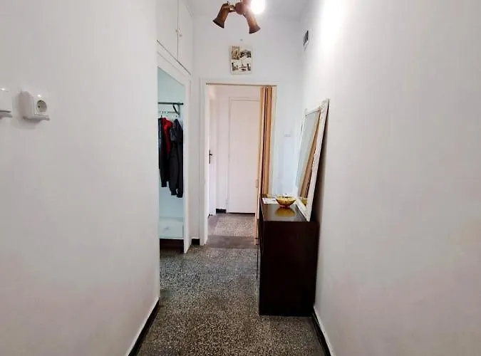 Lidda In Residential Area Lejlighed *