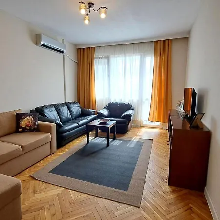 Apartament Lidda In Residential Area